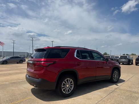 Used 2023 Chevrolet Traverse LT FWD image 21