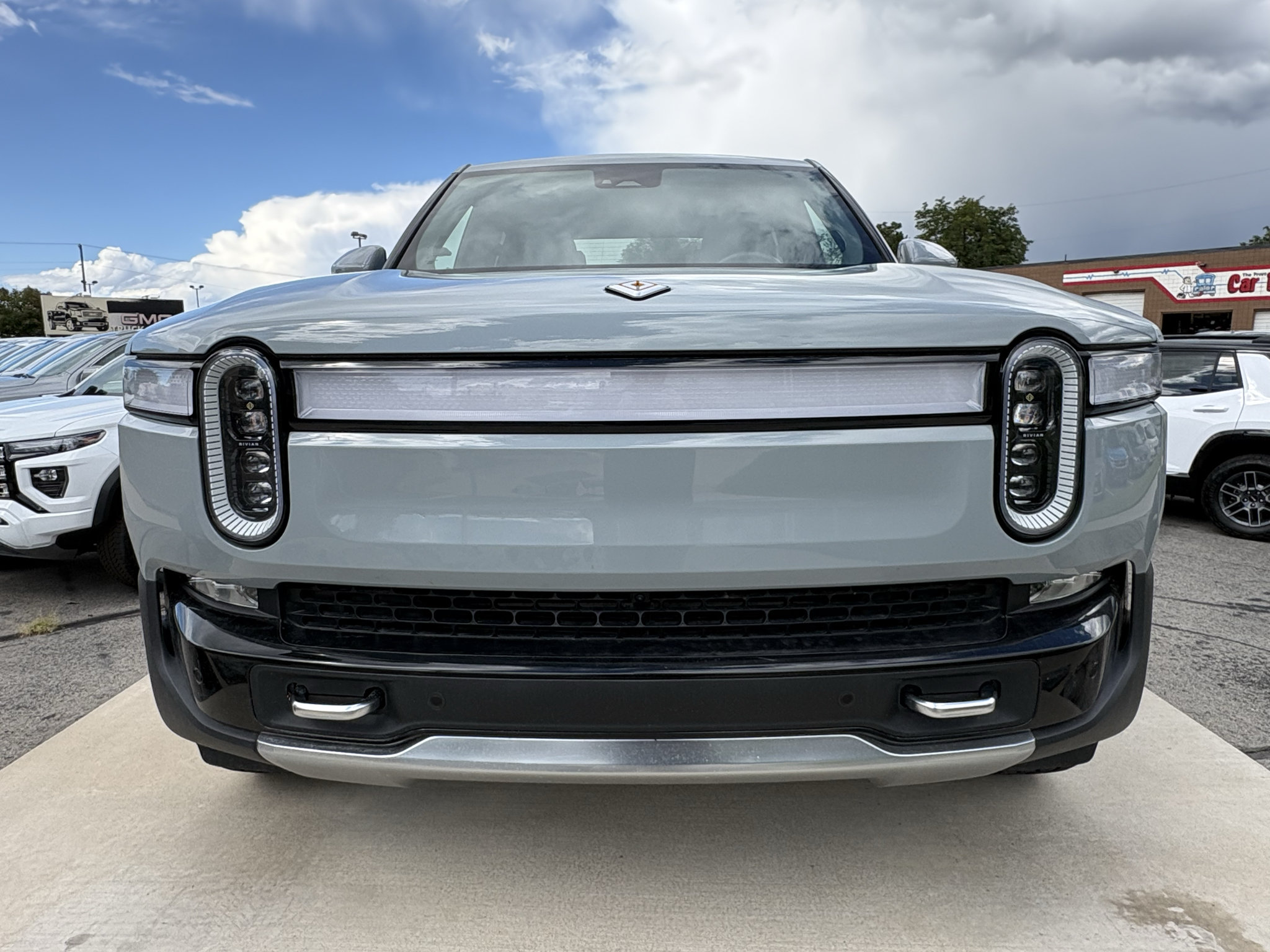 Used 2023 Rivian R1T Adventure Quad AWD/4WD image 16