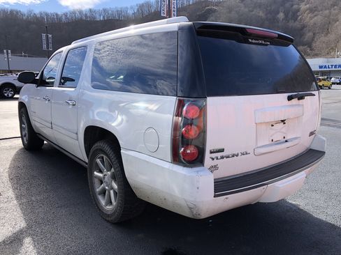 Used 2012 GMC Yukon XL Denali image 4