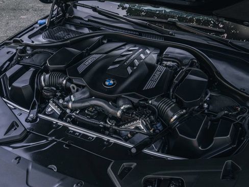 Used 2024 BMW M850i xDrive Convertible AWD/4WD image 27