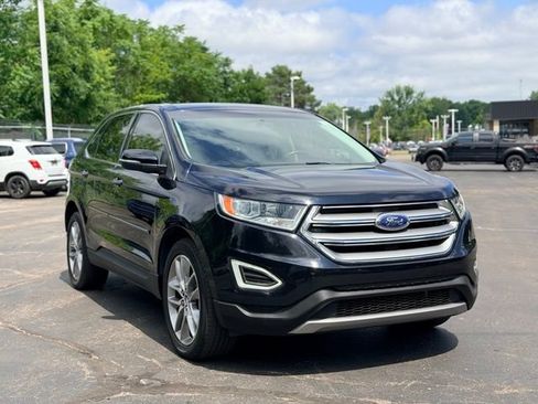 Used 2017 Ford Edge Titanium AWD/4WD image 3