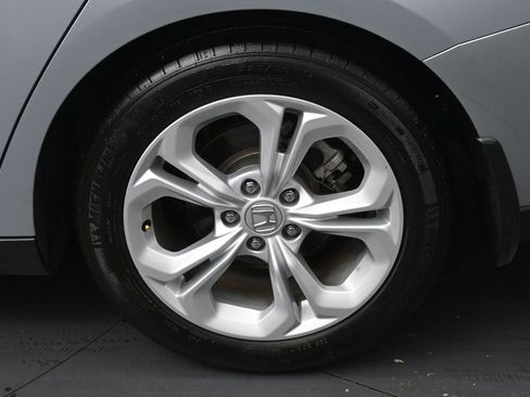 Used 2025 Honda Accord LX image 30