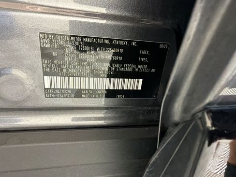 Used 2025 Toyota RAV4 XSE AWD/4WD image 26