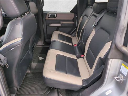 Used 2023 Ford Bronco Wildtrak image 19