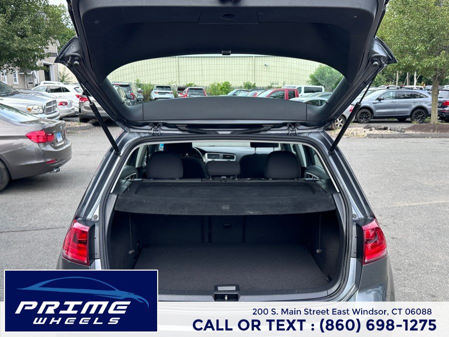 Used 2016 Volkswagen Golf S FWD image 12