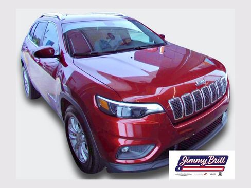 Used 2019 Jeep Cherokee Latitude w/ Popular Appearance Group FWD image 1