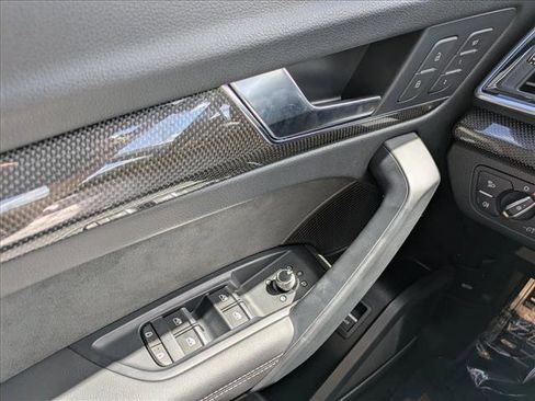 Used 2023 Audi SQ5 Premium Plus w/ Premium Plus Package image 18