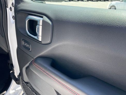 Used 2024 Jeep Gladiator Rubicon w/ Convenience Group image 28