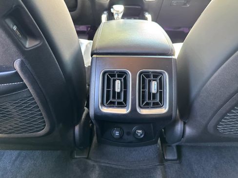 Used 2021 Kia Sorento S image 32