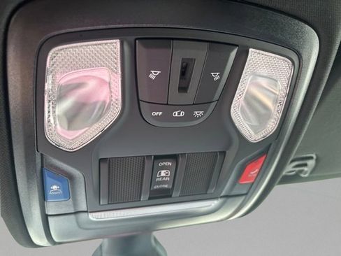 Used 2023 RAM 1500 Big Horn AWD/4WD image 15