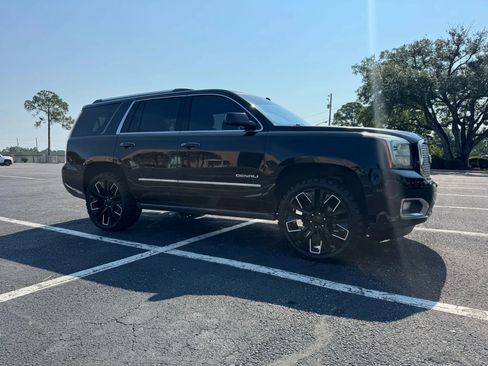 Used 2015 GMC Yukon Denali w/ Touring Package image 4
