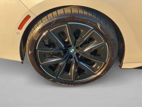 Certified 2024 BMW 740i 740i w/ Premium Package 2 image 24