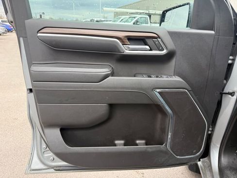 Used 2024 Chevrolet Silverado 1500 LT image 7