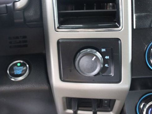 Used 2019 Ford F350 Lariat w/ Lariat Ultimate Package AWD/4WD image 45