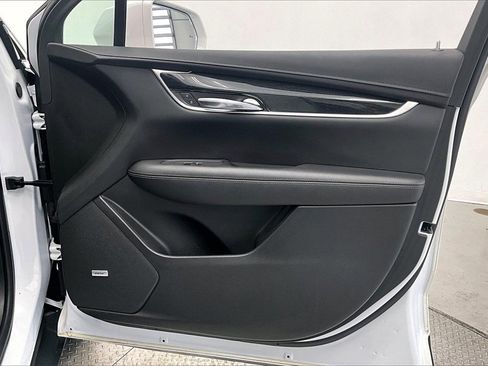 Used 2020 Cadillac XT5 Premium Luxury image 19