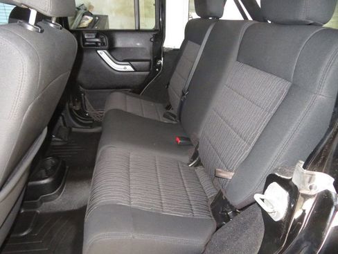 Used 2012 Jeep Wrangler Unlimited Sahara w/ Mopar Chrome Edition Group image 25