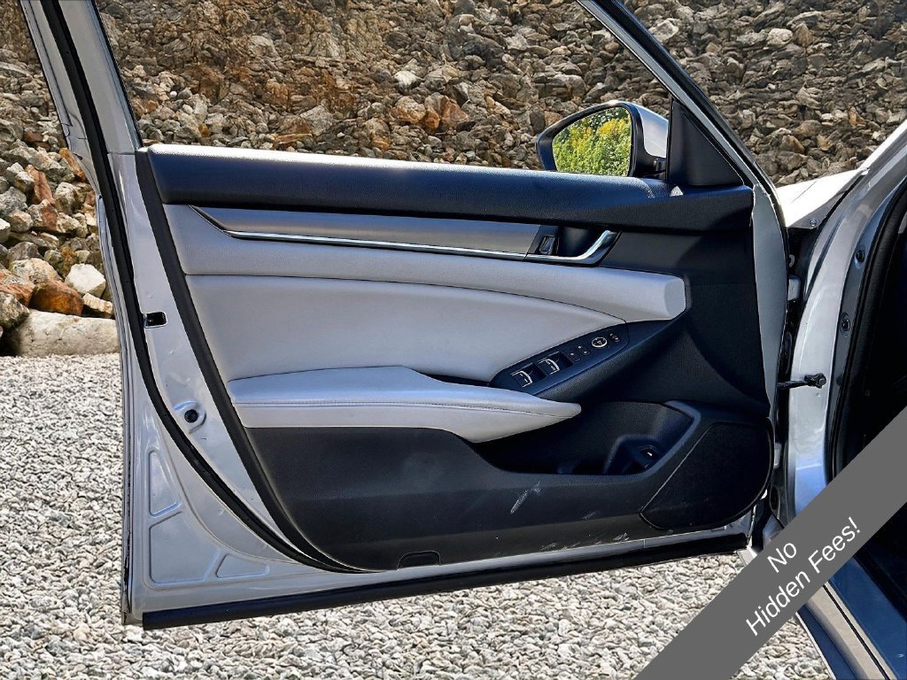 Used 2018 Honda Accord LX image 18