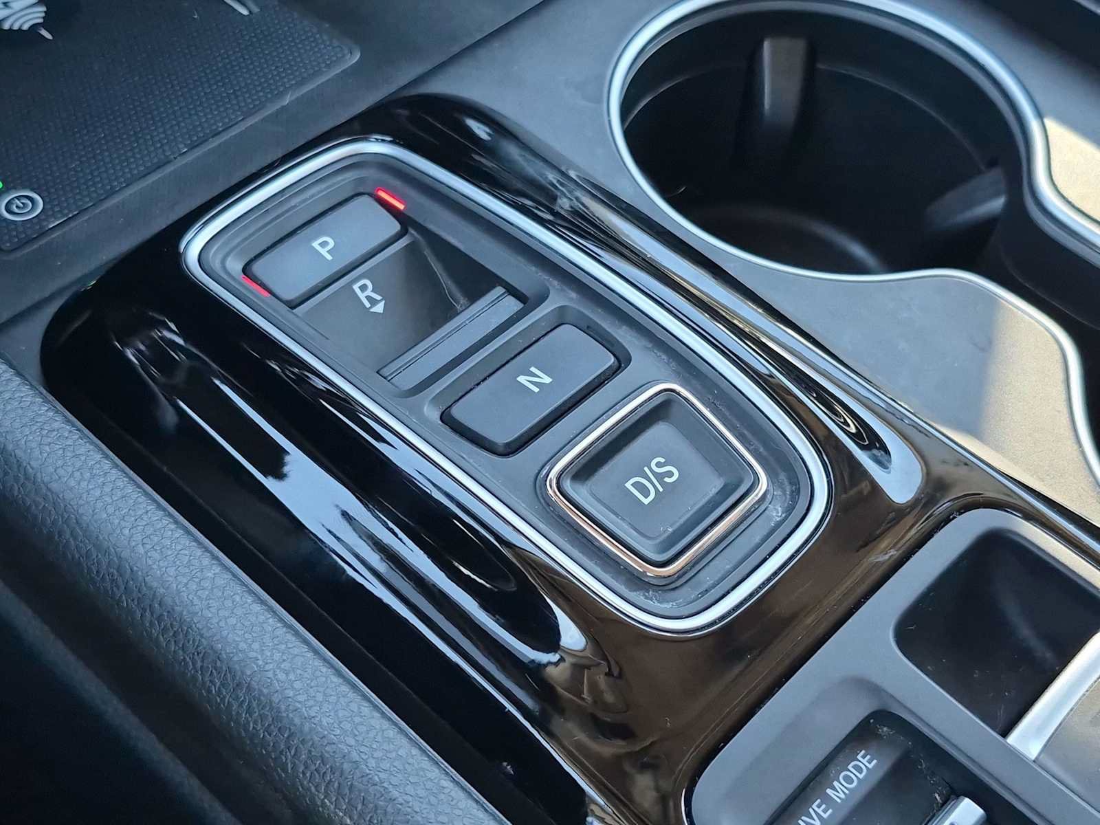 Certified 2024 Honda Pilot Touring image 31
