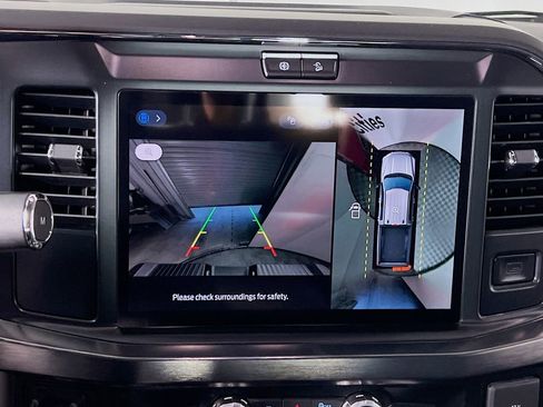 New 2025 Ford F350 Lariat w/ Black Appearance Package image 21