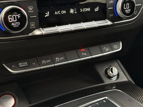 Used 2018 Audi SQ5 Prestige AWD/4WD image 21