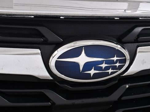 Used 2017 Subaru Forester 2.5i Premium w/ All-Weather Package image 21