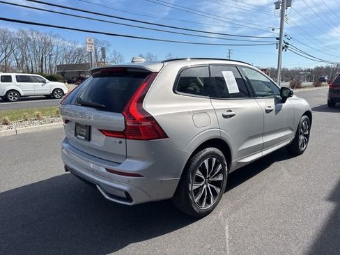 Certified 2025 Volvo XC60 B5 Plus w/ Climate Package AWD/4WD image 5