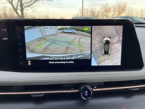 Used 2024 Nissan Ariya AWD image 20