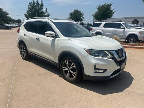 Used 2017 Nissan Rogue SL w/ SL Premium Package FWD image 7