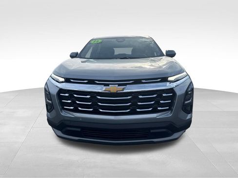 Used 2025 Chevrolet Equinox LT FWD image 9