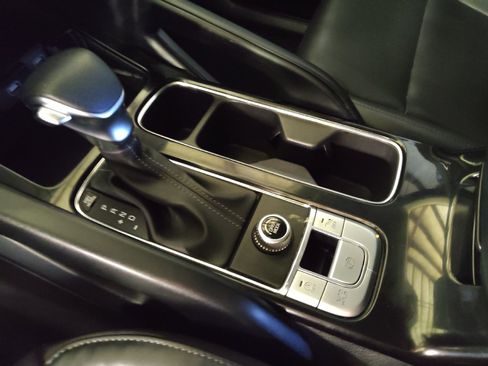 Used 2021 Kia Telluride LX FWD image 26