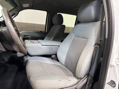 Used 2015 Ford F250 XLT w/ FX4 Off-Road Package AWD/4WD image 15