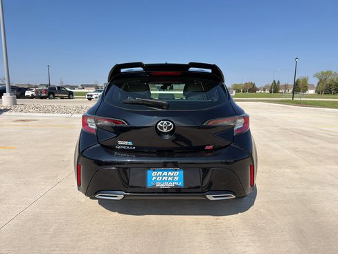 Used 2019 Toyota Corolla SE w/ SE Option Package FWD image 6