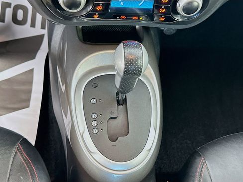 Used 2014 Nissan Juke SL AWD/4WD image 17