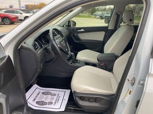 Used 2018 Volkswagen Tiguan SEL image 5