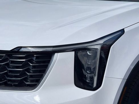 New 2026 Kia Sorento LX FWD image 10