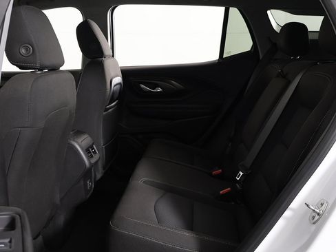 Used 2024 GMC Terrain SLE image 24