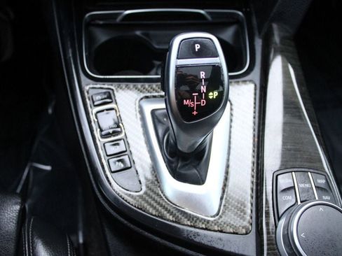 Used 2017 BMW 340i Gran Turismo xDrive image 23