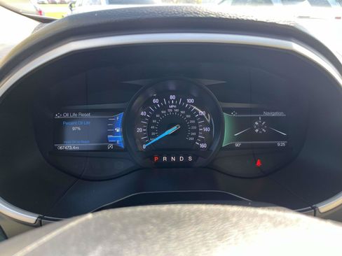 Used 2019 Ford Edge SEL w/ Equipment Group 201A FWD image 19