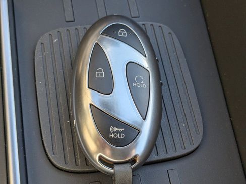 Used 2025 Hyundai Santa Fe Limited image 34