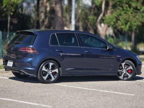 Used 2017 Volkswagen GTI Autobahn image 8