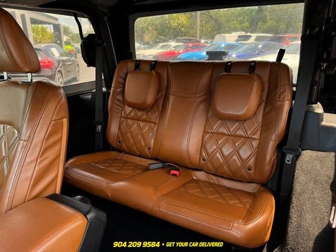 Used 2019 Jeep Wrangler Sport AWD/4WD image 24