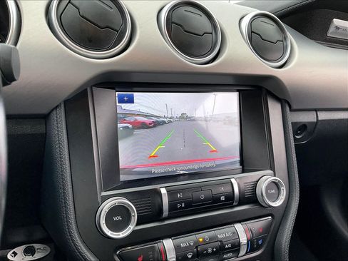 Used 2022 Ford Mustang Premium image 23