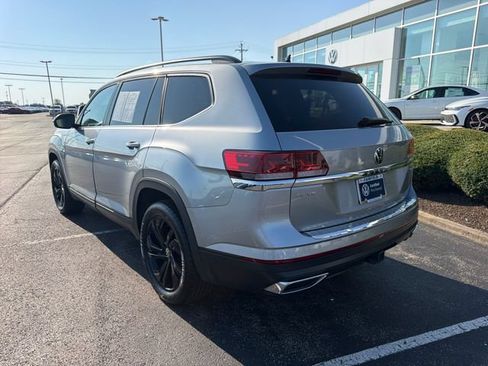 Certified 2023 Volkswagen Atlas SE w/ Panoramic Sunroof Package AWD/4WD image 7