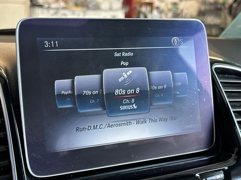 Used 2018 Mercedes-Benz GLE 350 4MATIC image 18