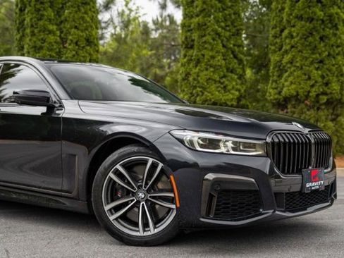 Used 2021 BMW 740i xDrive w/ M Sport Package AWD/4WD image 7