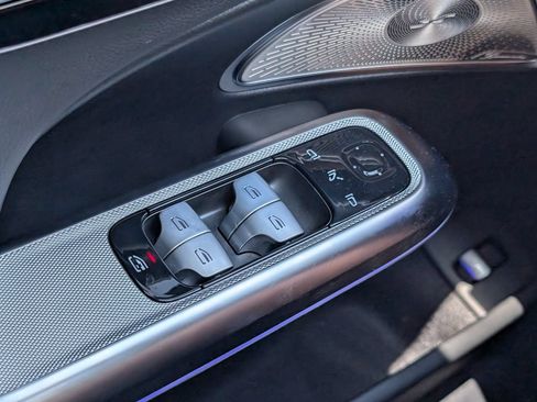 Used 2025 Mercedes-Benz E 350 Sedan image 14