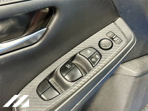 Used 2020 Nissan Sentra SV image 18