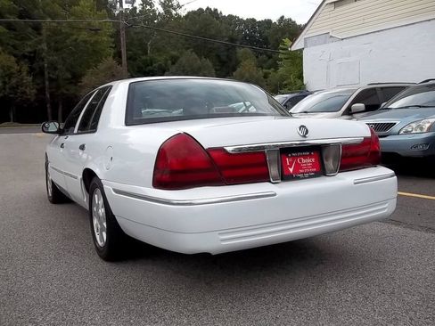 Used 2004 Mercury Grand Marquis LS RWD image 3