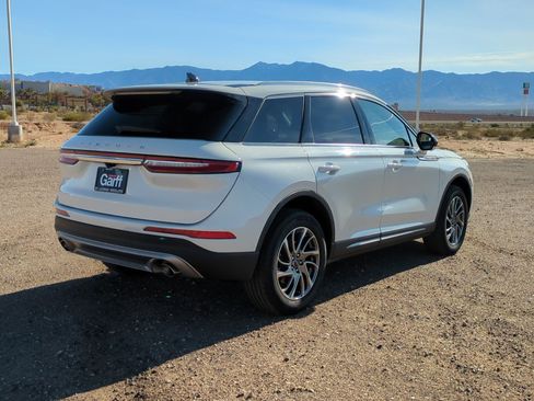 Used 2022 Lincoln Corsair FWD w/ Equipment Group 101A image 3