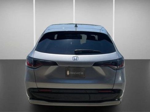 Used 2023 Honda HR-V EX-L image 7